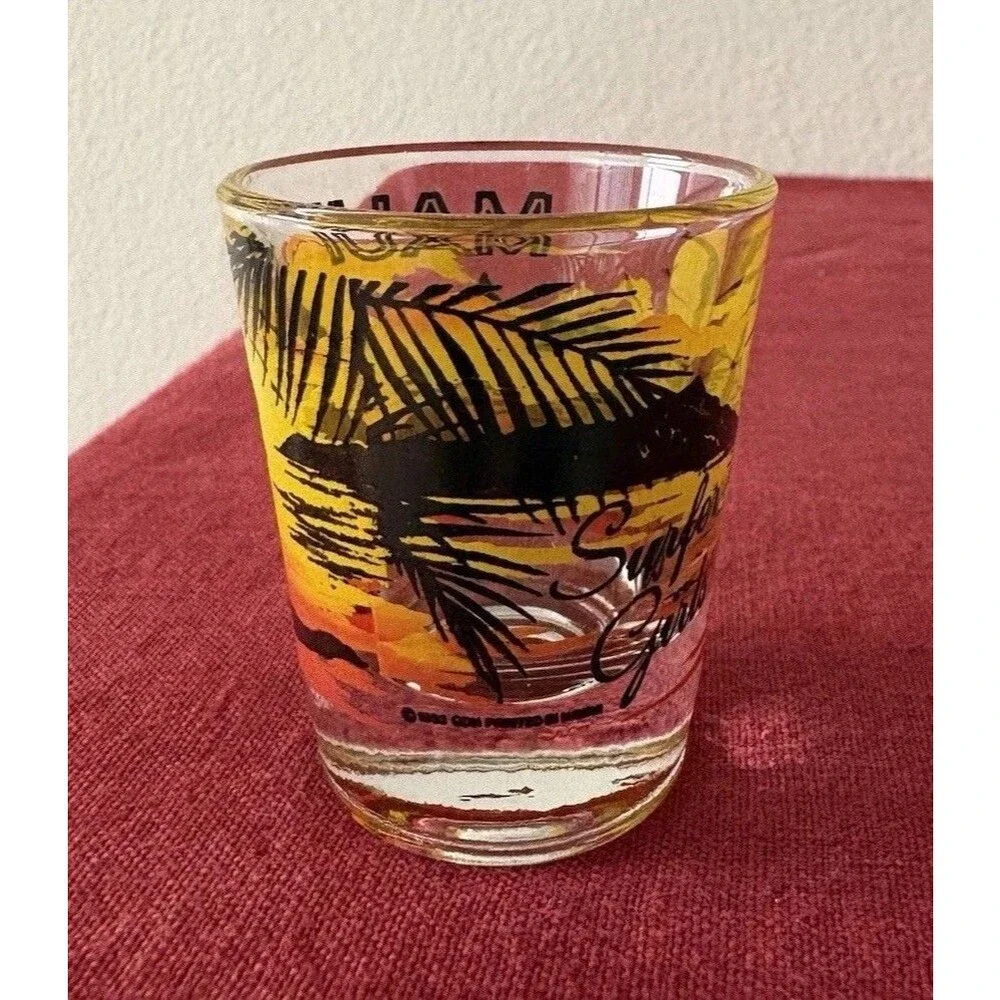 Vintage 1980s/1990s Libbey Maui Souvenir Shot Glass Surfer Girls Hawaii Beach